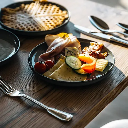 מלון Prielbauer 4*